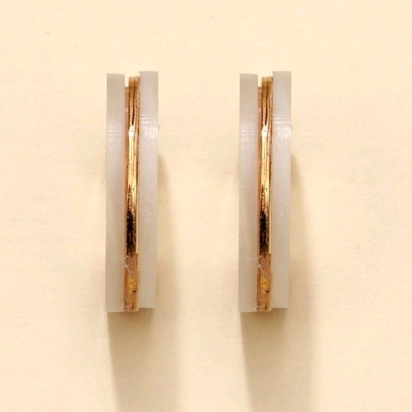 💖 2/$30 White Gold marble Minimalist Boho Chunky Hoop Clean girl earrings New - Picture 7 of 12